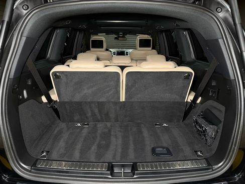 Used 2015 Mercedes-Benz GL 550 4MATIC image 15