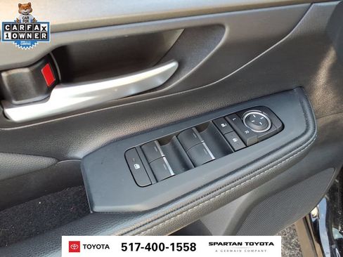 Used 2025 Toyota Grand Highlander AWD image 15