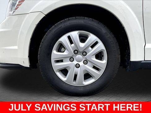 Used 2019 Dodge Journey SE FWD image 31