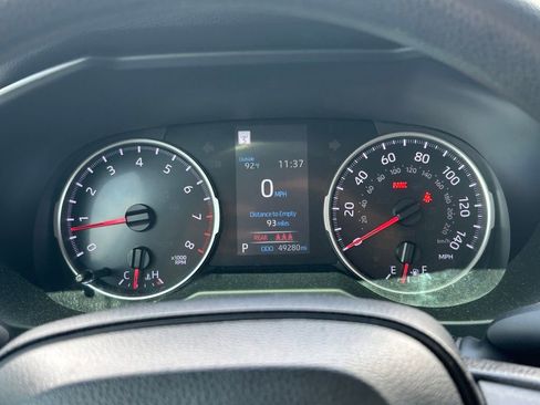 Used 2022 Toyota RAV4 LE FWD image 29