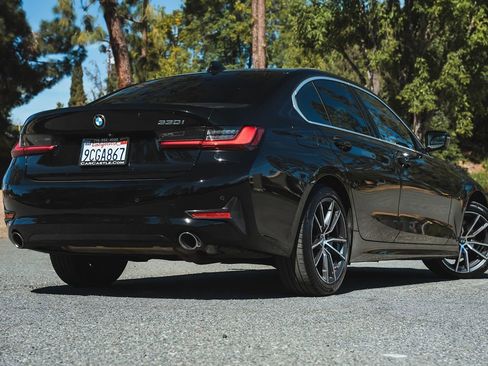 Used 2019 BMW 330i Sedan w/ Convenience Package image 9