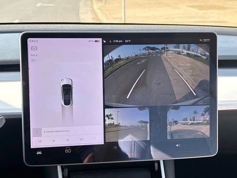 Used 2021 Tesla Model Y Long Range image 19