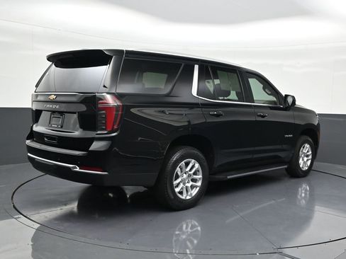 Used 2025 Chevrolet Tahoe LS image 5