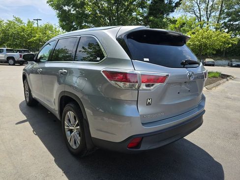Used 2015 Toyota Highlander XLE AWD/4WD image 5