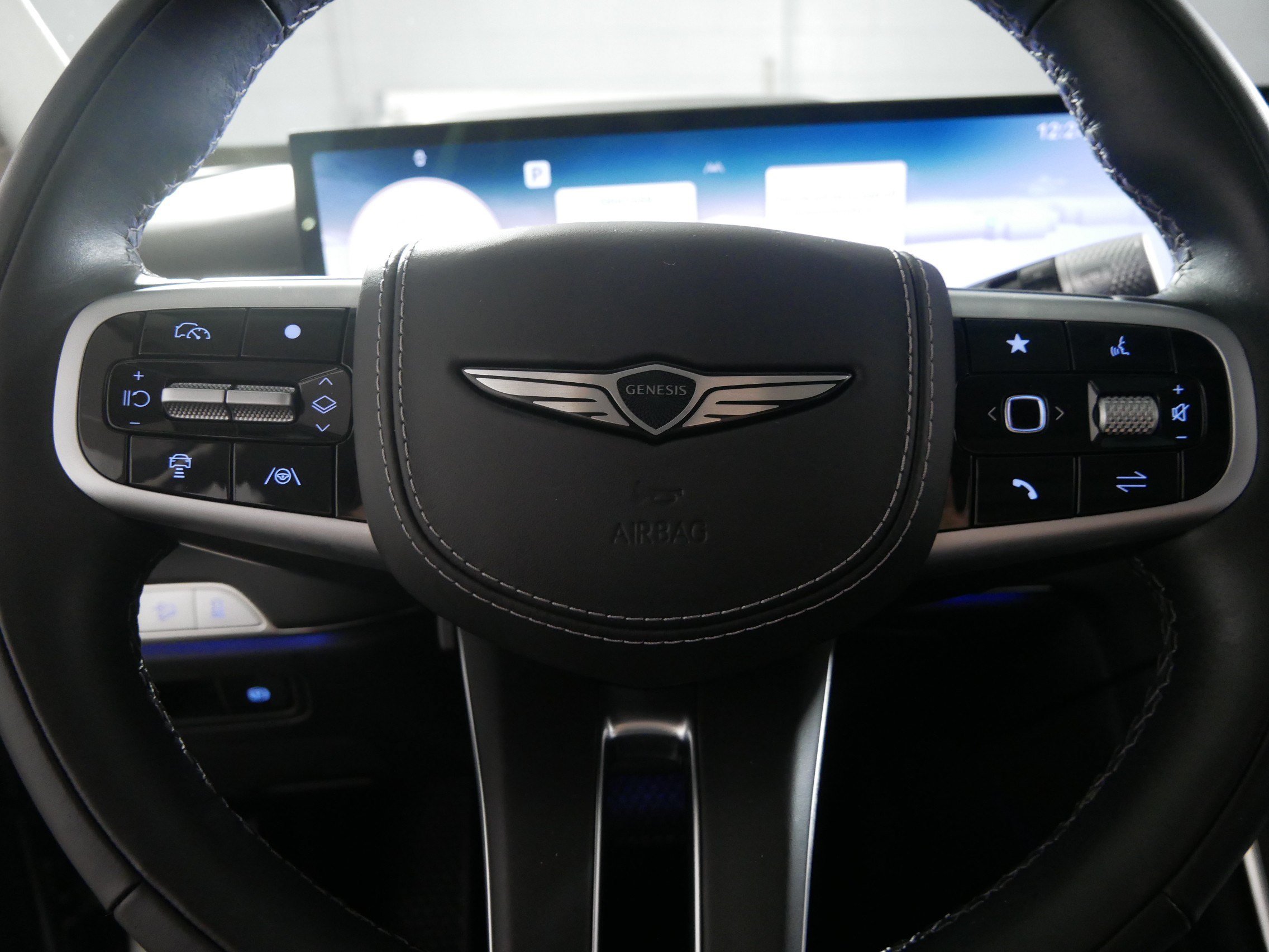 Certified 2025 Genesis GV80 3.5T Prestige AWD/4WD image 25
