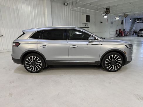 Used 2022 Lincoln Nautilus Black Label w/ Class II Trailer Tow Package image 6