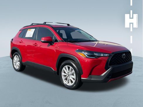 Used 2022 Toyota Corolla Cross LE AWD/4WD image 1