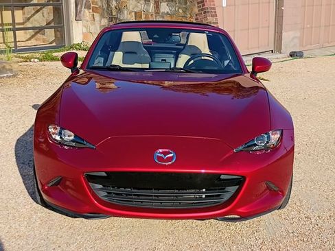 Used 2020 MAZDA MX-5 Miata RF Grand Touring RWD image 6