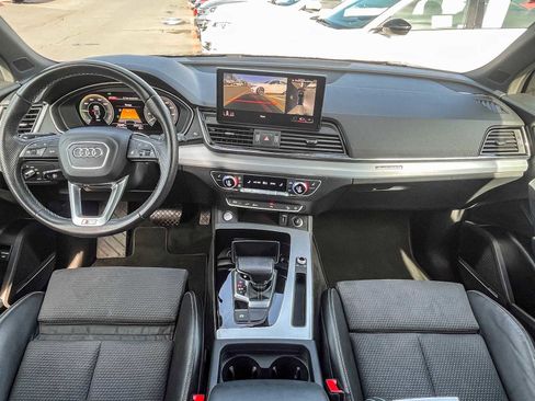 Used 2023 Audi Q5 e Premium Plus image 11