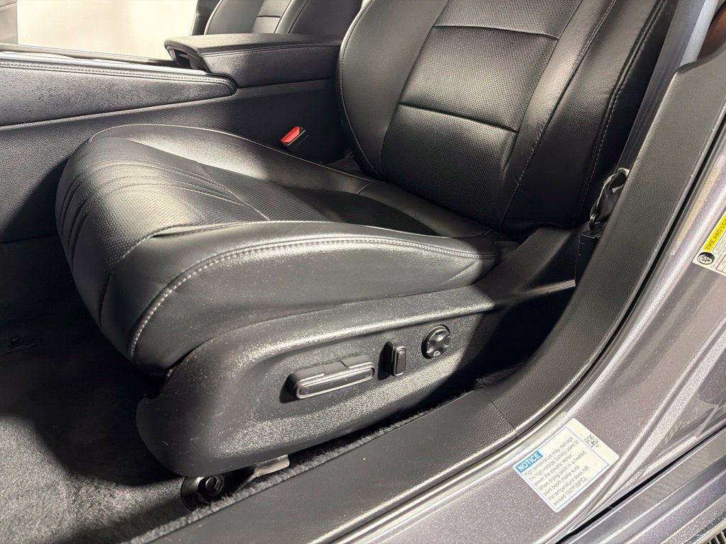 Used 2022 Honda Accord EX-L image 11
