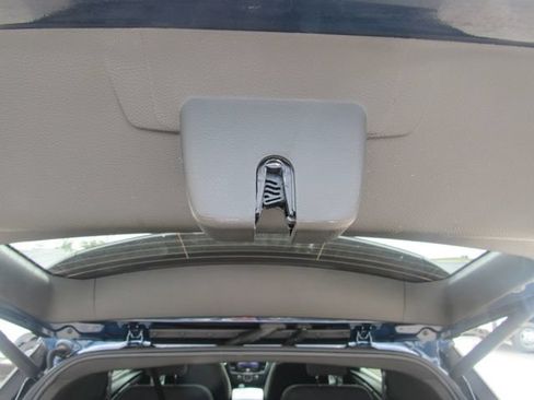 Certified 2023 Chevrolet Traverse LT w/ LPO, Floor Liner Package AWD/4WD image 29