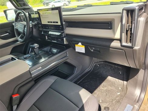 New 2026 GMC Hummer EV 4x4 Crew Cab image 16