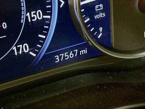 Used 2024 Buick Enclave Premium image 19