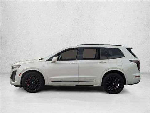 Used 2024 Cadillac XT6 Sport w/ LPO, Onyx Lite Package AWD/4WD image 9