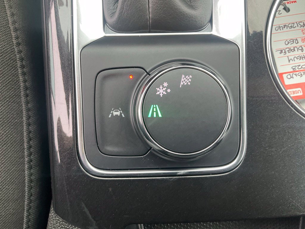 Used 2023 Chevrolet Blazer LT w/ Convenience Package FWD image 19