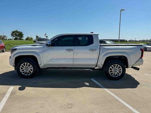 Used 2024 Toyota Tacoma Limited AWD/4WD image 6