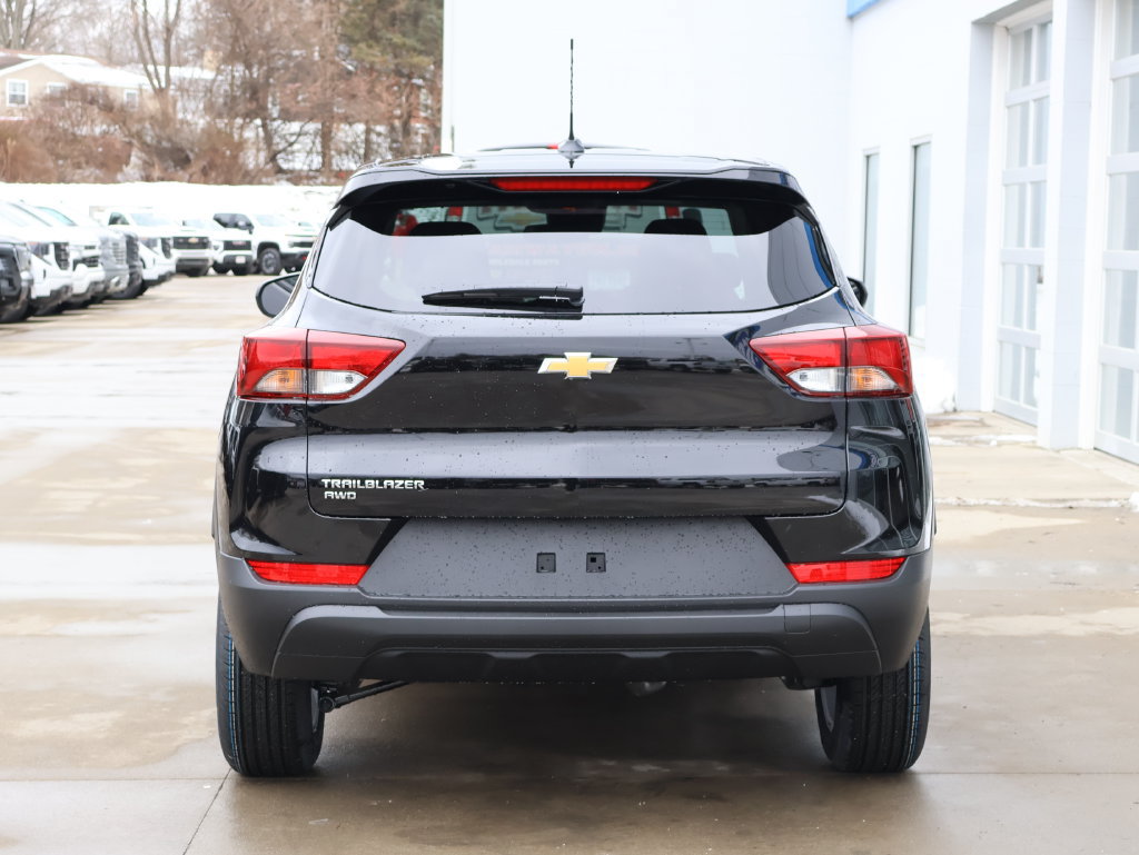 New 2026 Chevrolet TrailBlazer LS w/ LS Convenience Package AWD/4WD image 9
