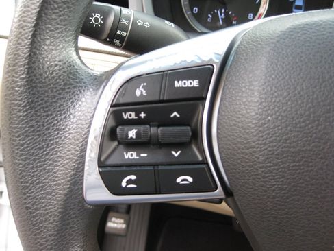 Used 2018 Hyundai Sonata SE FWD image 16