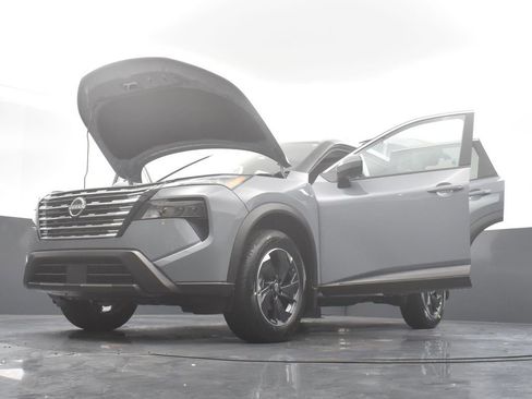 New 2026 Nissan Rogue SV w/ SV Premium Package image 39