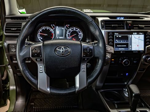 Used 2022 Toyota 4Runner TRD Sport w/ Technology Package AWD/4WD image 15