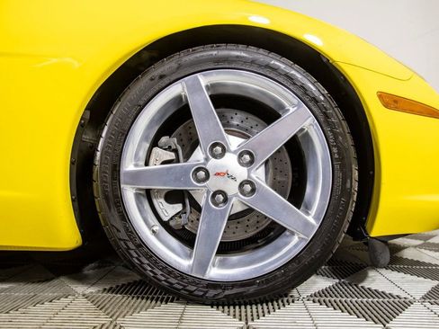 Used 2006 Chevrolet Corvette Convertible w/ Preferred Equipment Group image 39