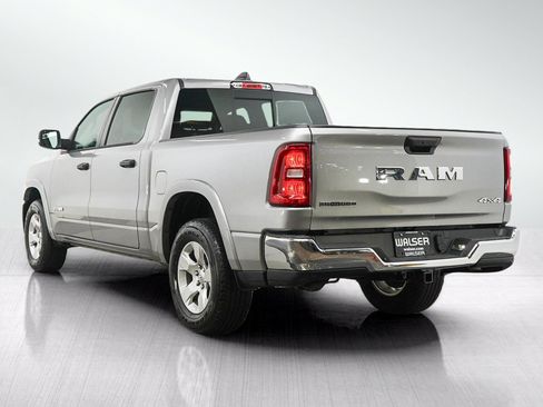 Used 2025 RAM 1500 Big Horn AWD/4WD image 3