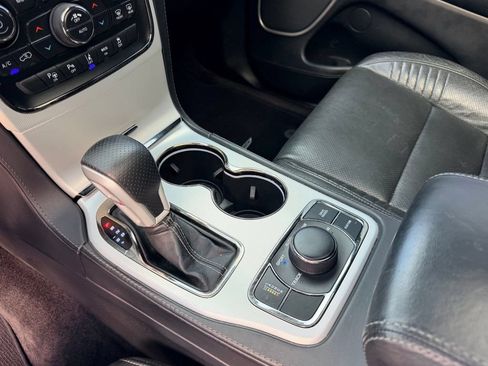 Used 2018 Jeep Grand Cherokee Trackhawk AWD/4WD image 40