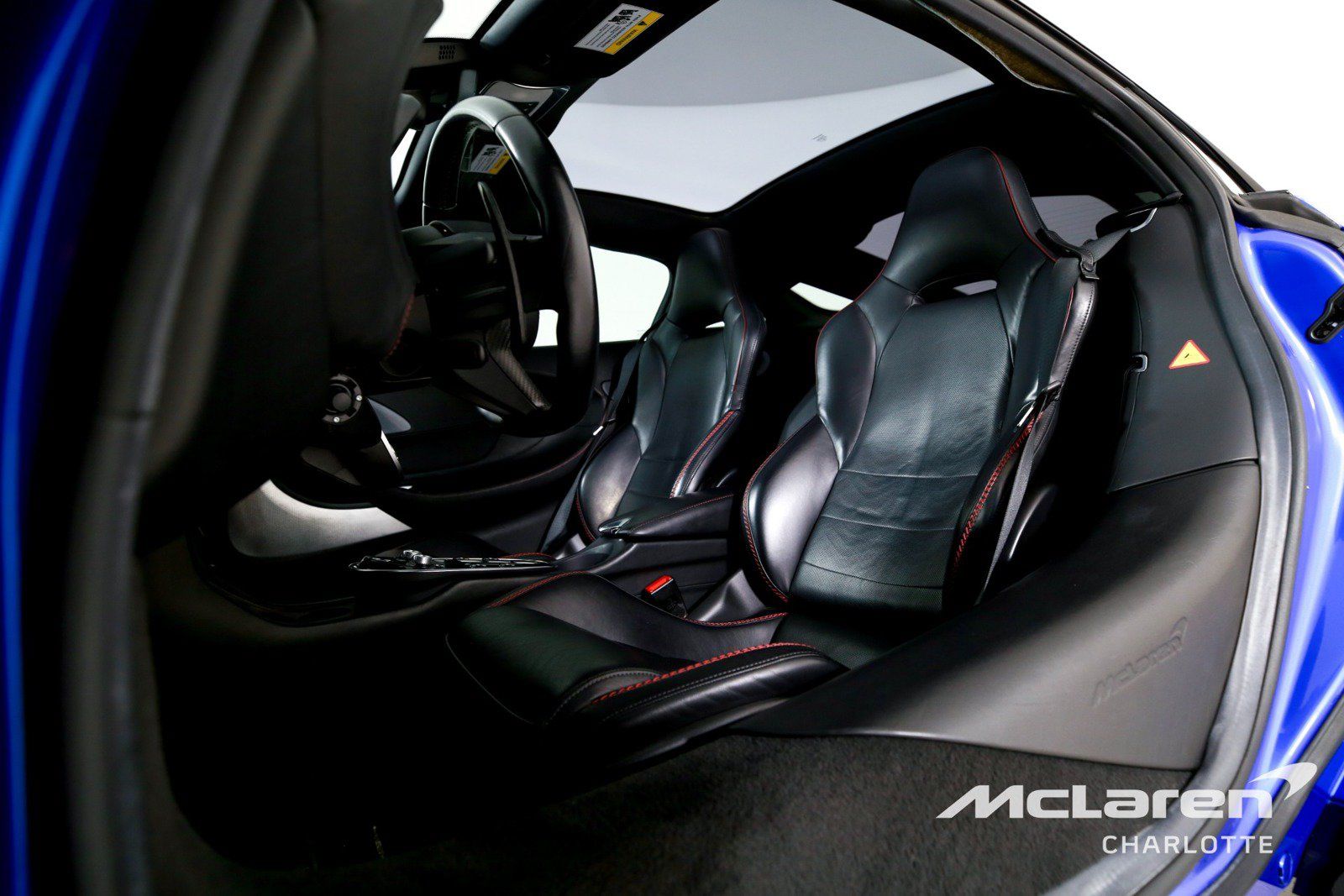Used 2021 McLaren GT RWD image 12