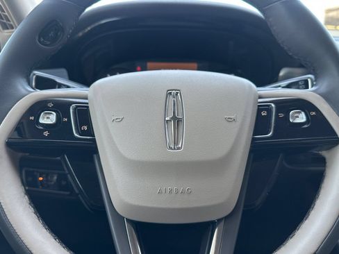 Used 2022 Lincoln Corsair FWD image 23