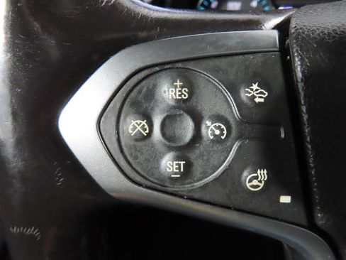 Used 2015 Chevrolet Suburban LTZ AWD/4WD image 24