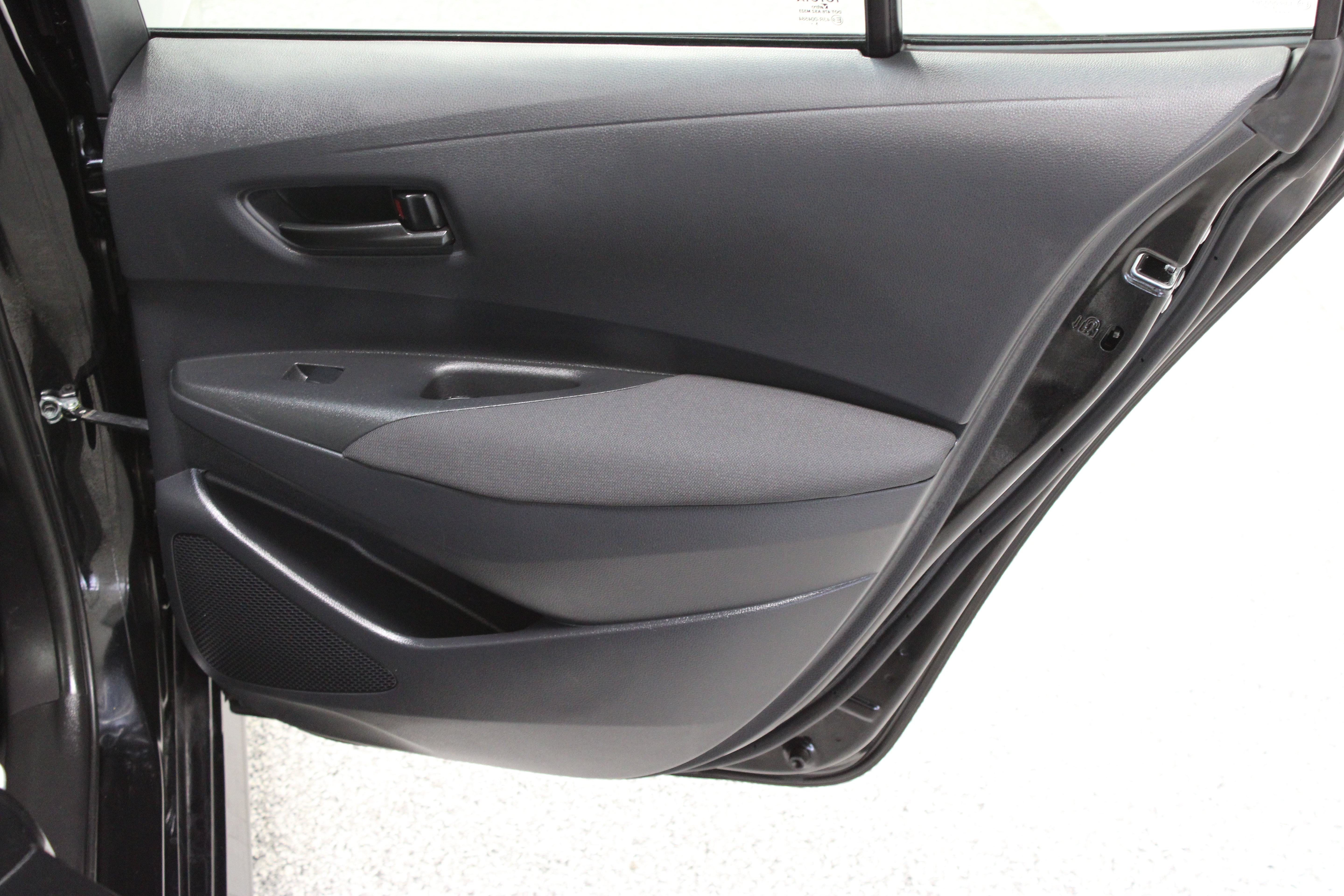 Used 2026 Toyota Corolla LE FWD image 30