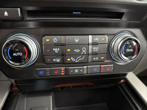 Used 2017 Ford F250 King Ranch w/ King Ranch Ultimate Package image 33