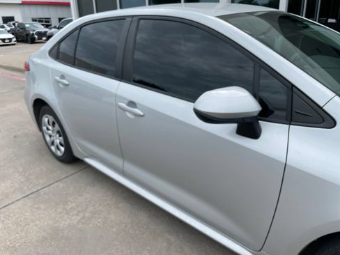 Used 2024 Toyota Corolla LE FWD image 6