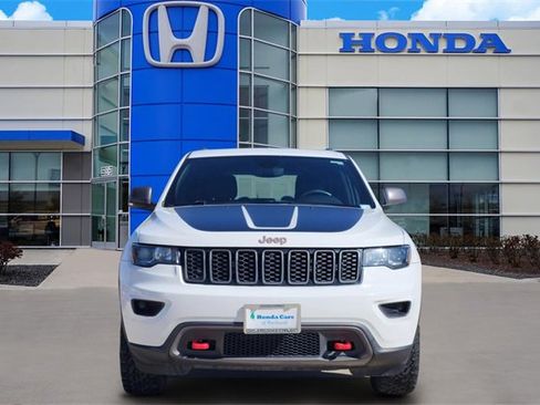 Used 2019 Jeep Grand Cherokee Trailhawk image 6