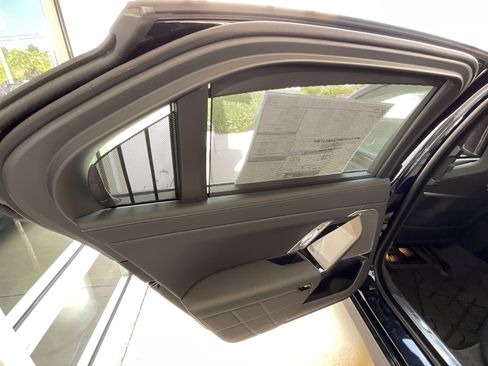 New 2026 BMW 740i w/ Executive Package RWD image 22