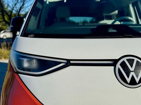 New 2025 Volkswagen ID. Buzz 1st Edition image 3