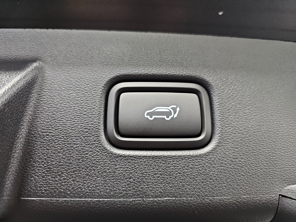 New 2026 Hyundai Tucson Limited w/ Tow & Go Package AWD/4WD image 13