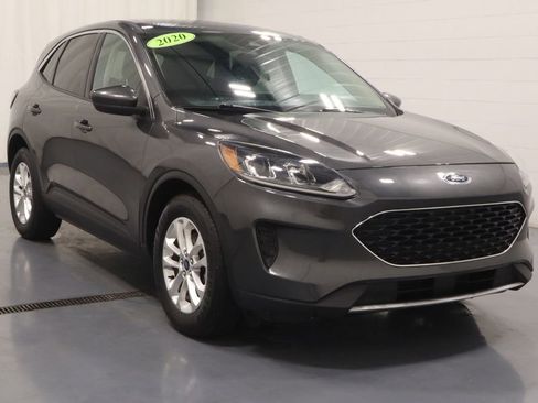 Used 2020 Ford Escape SE FWD image 2