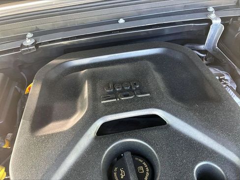 Used 2023 Jeep Wrangler Unlimited w/ Sun & Screen Package AWD/4WD image 34