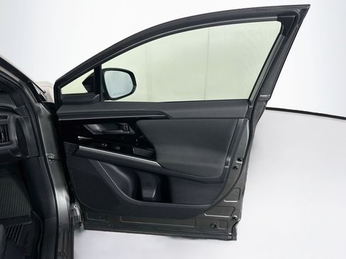 Used 2023 Subaru Solterra AWD image 31