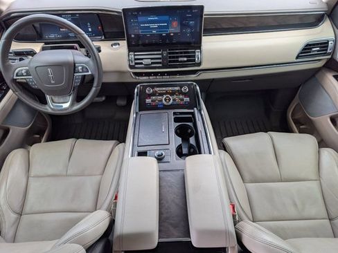 Used 2024 Lincoln Navigator L Reserve AWD/4WD image 5