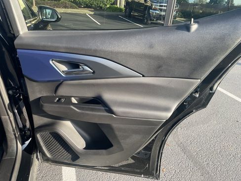 Used 2025 Chevrolet Equinox EV LT w/ Convenience Package image 41