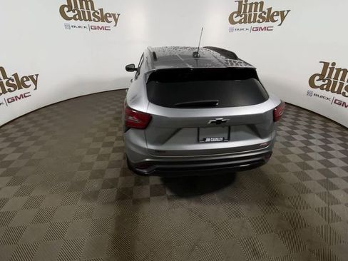 Used 2025 Chevrolet Trax RS w/ Driver Confidence Package image 7