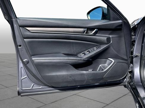 Used 2019 Honda Accord LX image 21