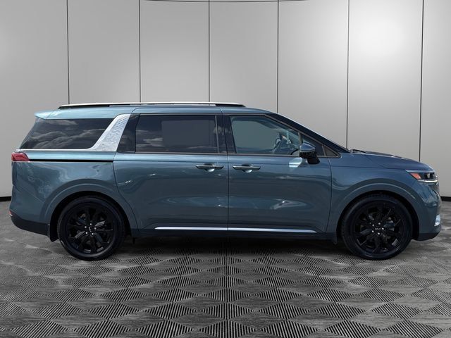 Used 2024 Kia Carnival SX FWD image 6