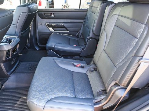 Used 2025 Toyota Sequoia Platinum image 17