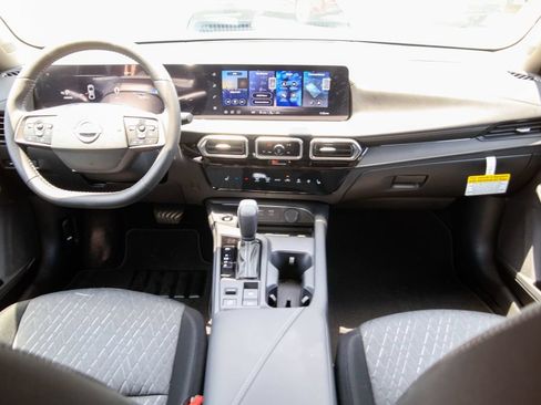 New 2026 Nissan Sentra SV w/ SV Convenience Package FWD image 5