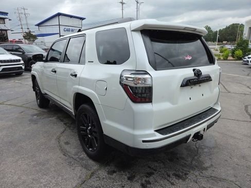 Used 2019 Toyota 4Runner Limited AWD/4WD image 10