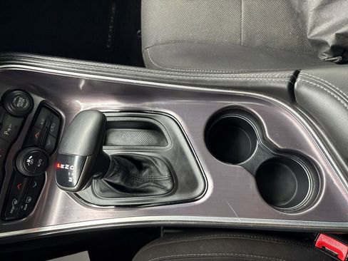 Used 2015 Dodge Challenger R/T Scat Pack RWD image 28