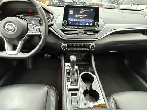 Used 2023 Nissan Altima 2.5 SR image 12